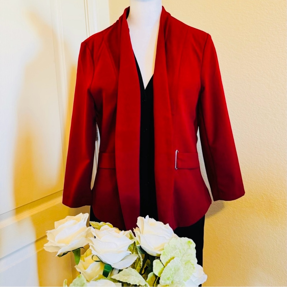 NEW Retrology Elegant Red Women's Blazer